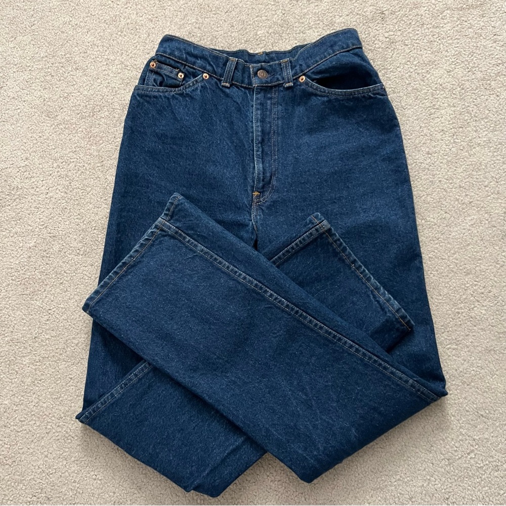 Vintage 1978 Levi’s Women’s 746 ‘Student Bell Bottom’ Flare Dark Wash Jeans USA - Picture 5 of 13